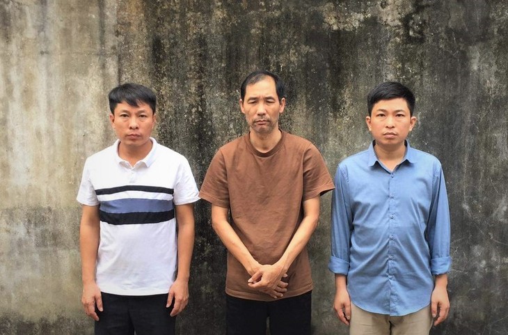 Bắt 3 đối tượng giả danh phóng viên, nhà báo để lừa đảo - Ảnh 1.