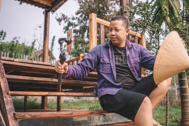 Sáng tác nhạc, chia sẻ những nét đẹp văn hóa Tây Nguyên qua ống kính của Tiktoker Nguyễn Thanh Hoàng - Ảnh 2.