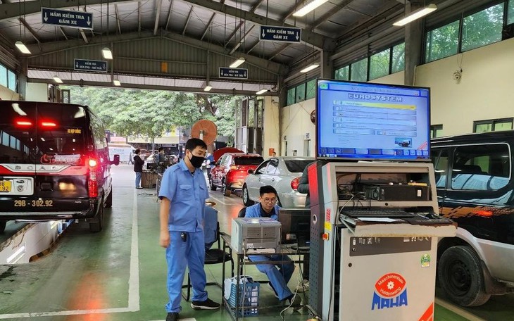 Vì sao xe đến lịch đăng kiểm nhưng bỏ ‘lốt’ tăng đột biến?