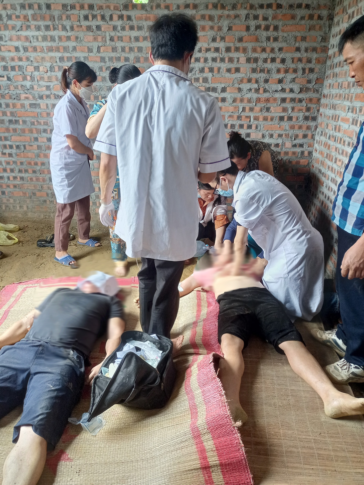 Hai mẹ con bị điện giật tử vong trong lúc làm nhà - Ảnh 1. Hai mẹ con bị điện giật tử vong trong lúc làm nhà - Ảnh 1.
