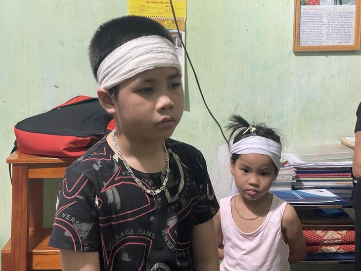 Hai con của cô giáo bám bản bị tai nạn tử vong sắp có ‘mẹ đỡ đầu’ - Ảnh 2. Hai con của cô giáo bám bản bị tai nạn tử vong sắp có ‘mẹ đỡ đầu’ - Ảnh 2.