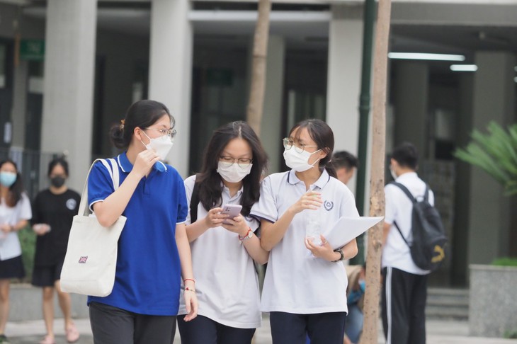 Lựa chọn tổ hợp môn lớp 10 rất quan trọng, học sinh cần lưu ý những gì? - Ảnh 2.