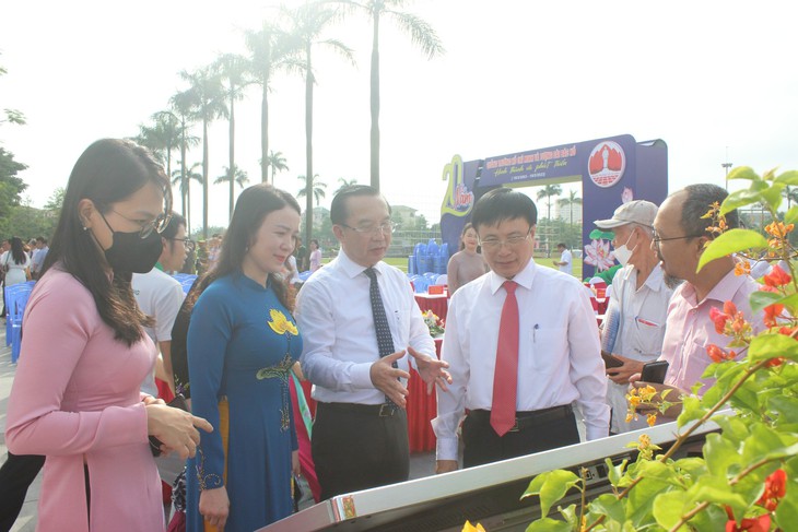 Khai mạc triển lãm "Hồ Chí Minh - Chân dung một con người" - Ảnh 2.