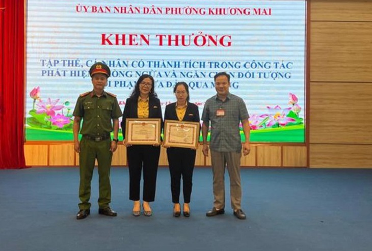 Ngăn chặn tướng công an “rởm” yêu cầu bà cụ U80 chuyển 700 triệu đồng - Ảnh 2. Ngăn chặn tướng công an “rởm” yêu cầu bà cụ U80 chuyển 700 triệu đồng - Ảnh 2.