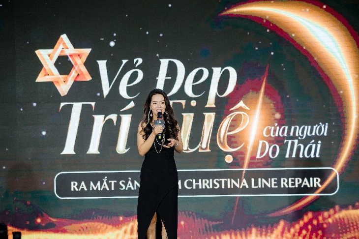 Christina ra mắt dòng sản phẩm chăm sóc da mới - Ảnh 2. Christina ra mắt dòng sản phẩm chăm sóc da mới - Ảnh 2.