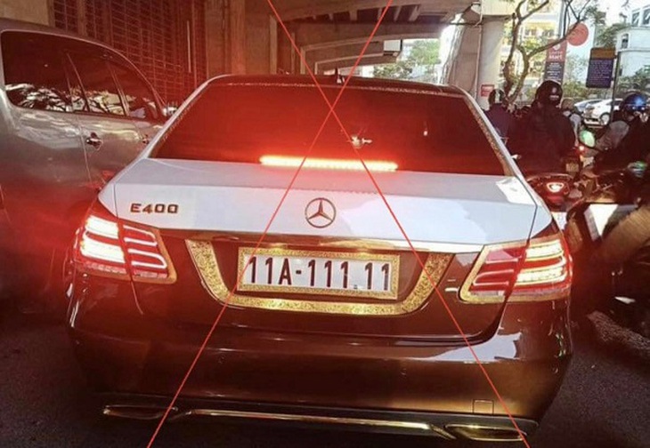 Truy tìm chiếc Mercedes E400 gắn biển 7 số 1 chưa được cấp lưu hành - Ảnh 2.