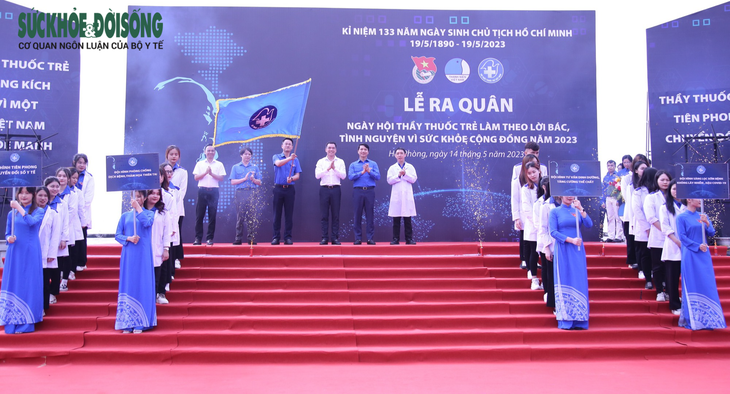 Thầy thuốc trẻ 40 tỉnh thành đồng loạt tư vấn, khám bệnh miễn phí cho người dân - Ảnh 2.