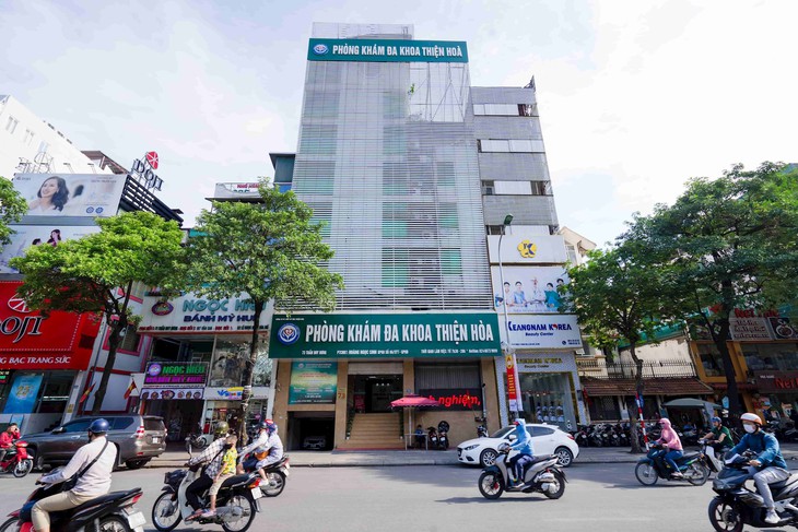 Hà Nội phạt hơn 100 triệu đồng, đình chỉ Phòng khám đa khoa Thiện Hòa do loạt sai phạm nghiêm trọng - Ảnh 1.
