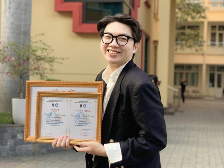 Bạn trẻ LGBT: Chọn đối diện với định kiến bằng 'một rổ' thành tích - Ảnh 1. Bạn trẻ LGBT: Chọn đối diện với định kiến bằng 'một rổ' thành tích - Ảnh 1.