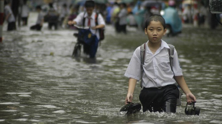 El Nino khiến nhiệt độ tăng cao kỷ lục đi kèm mưa lớn lịch sử - Ảnh 2.