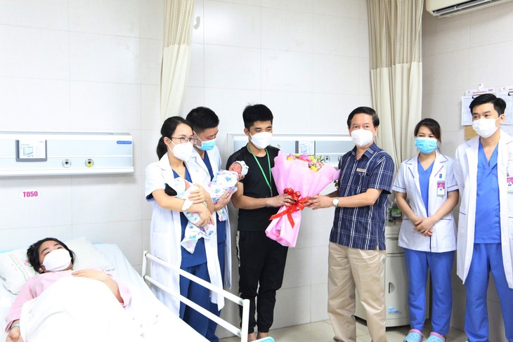 Em bé thứ 300 chào đời bằng thụ tinh trong ống nghiệm tại BV Sản Nhi tỉnh Phú Thọ- Ảnh 1. Em bé thứ 300 chào đời bằng thụ tinh trong ống nghiệm tại BV Sản Nhi tỉnh Phú Thọ- Ảnh 1.