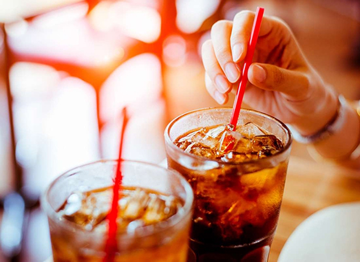 6 mẹo ăn uống mùa hè để ‘đánh bay’ cái nóng - Ảnh 6. 6 mẹo ăn uống mùa hè để ‘đánh bay’ cái nóng - Ảnh 6.