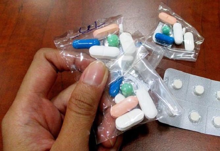 Uống thuốc ho tự mua, người đàn ông ở Quảng Ninh sốc phản vệ nặng - Ảnh 1.