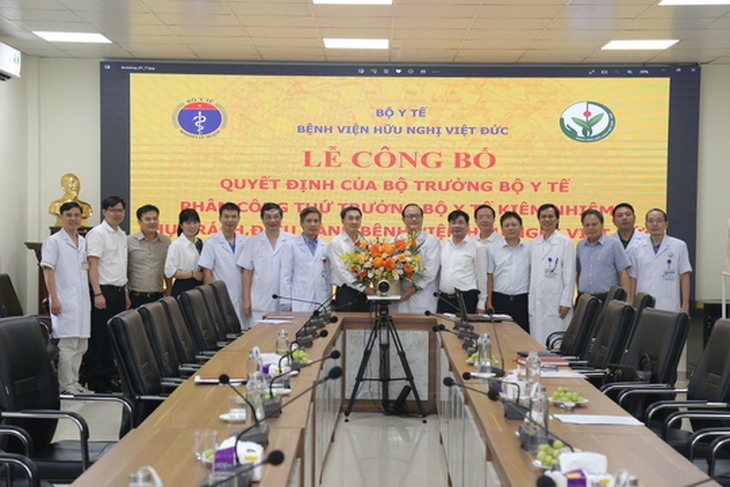GS.TS Trần Văn Thuấn - Thứ trưởng Bộ Y tế kiêm nhiệm phụ trách, điều hành Bệnh viện Việt Đức - Ảnh 1. GS.TS Trần Văn Thuấn - Thứ trưởng Bộ Y tế kiêm nhiệm phụ trách, điều hành Bệnh viện Việt Đức - Ảnh 1.