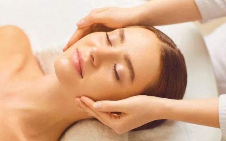 4 lợi ích khi đưa massage mặt vào quy trình chăm sóc da