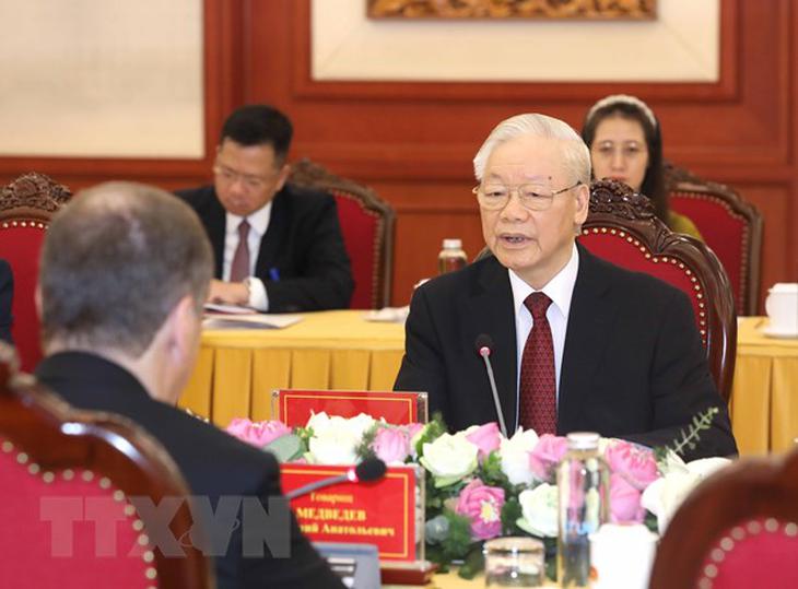 Tổng Bí thư hội đàm với Chủ tịch Đảng Nước Nga Thống nhất Medvedev - Ảnh 2.