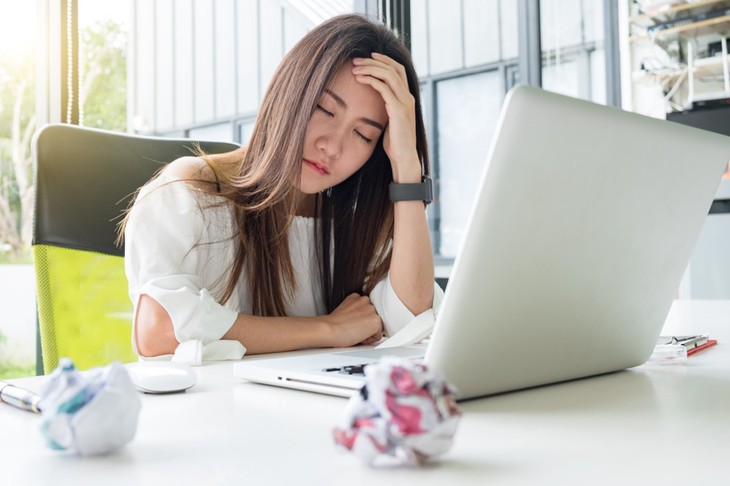 Cạn kiệt năng lượng vì thời tiết nóng - Ảnh 1.