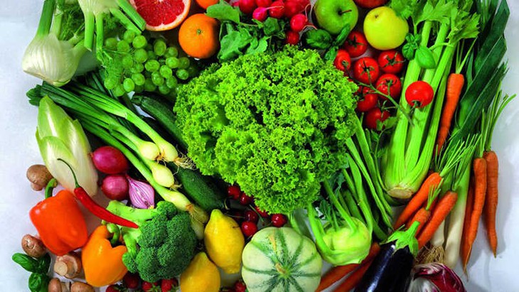3 đặc điểm tố cáo rau "tắm" thuốc trừ sâu cực dễ nhận biết - Ảnh 1.
