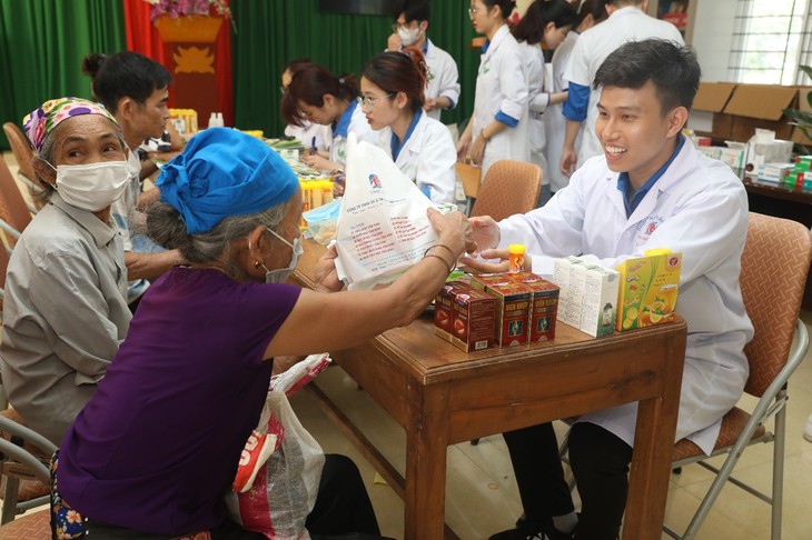 Dược phẩm Tâm Bình đồng hành cùng "Mùa hè xanh" tại Thanh Hóa - Ảnh 3.