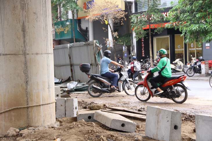 Chi gần 500 tỷ đồng khắc phục "điểm đen" giao thông trong nửa đầu năm 2023 - Ảnh 2.