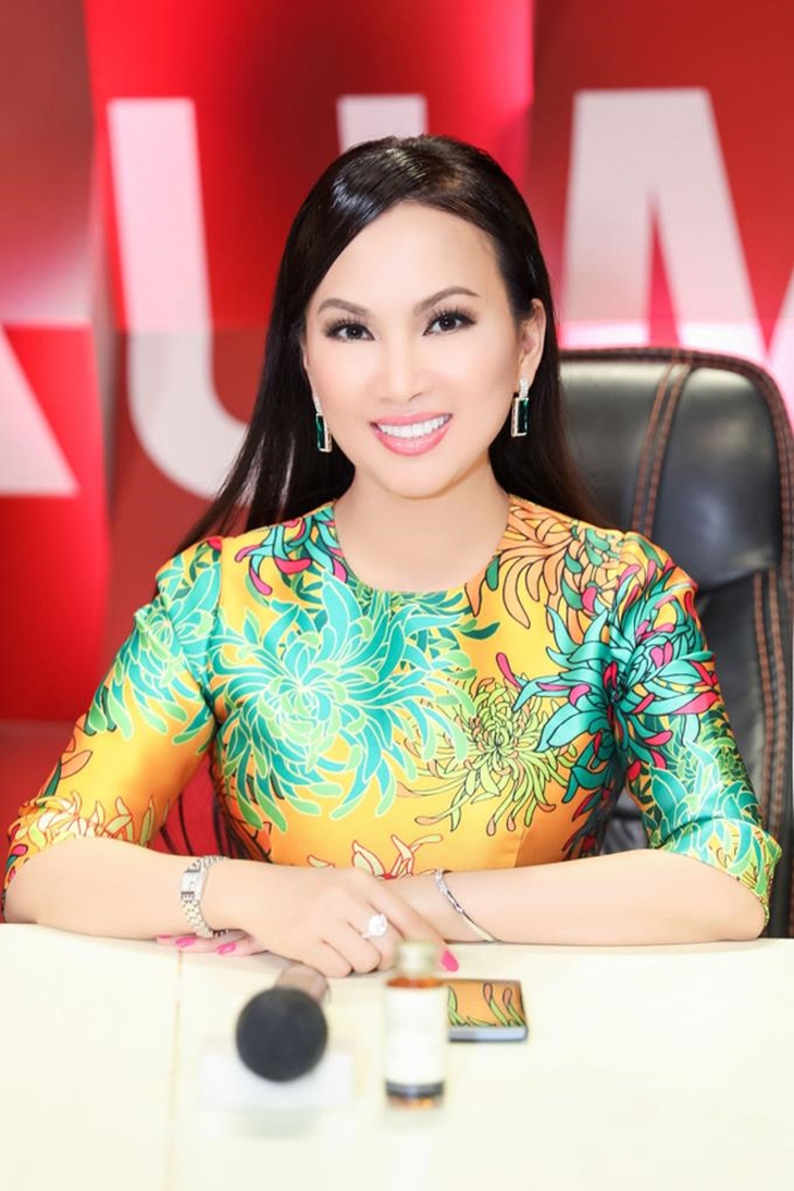 Thái độ của em gái Cẩm Ly về tin đồn chia tay chồng tỷ phú - Ảnh 3.