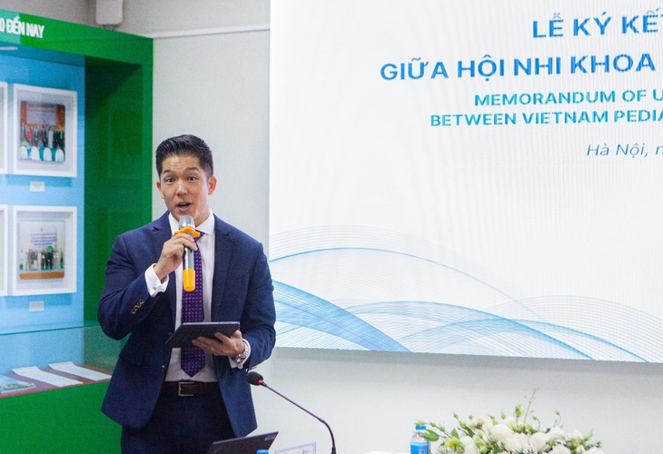 Lễ ký kết Biên bản ghi nhớ hợp tác chăm sóc sức khỏe trẻ em giữa Pfizer Việt Nam cùng Hội Nhi khoa Việt Nam - Ảnh 3. Lễ ký kết Biên bản ghi nhớ hợp tác chăm sóc sức khỏe trẻ em giữa Pfizer Việt Nam cùng Hội Nhi khoa Việt Nam - Ảnh 3.