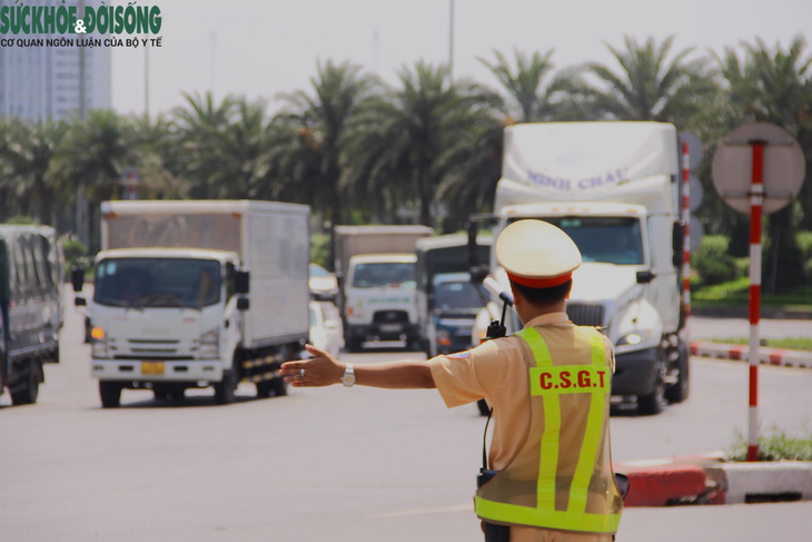 Số vụ tai nạn giao thông tăng trong tháng 5, hơn 100.000 phương tiện bị tạm giữ - Ảnh 1. Số vụ tai nạn giao thông tăng trong tháng 5, hơn 100.000 phương tiện bị tạm giữ - Ảnh 1.