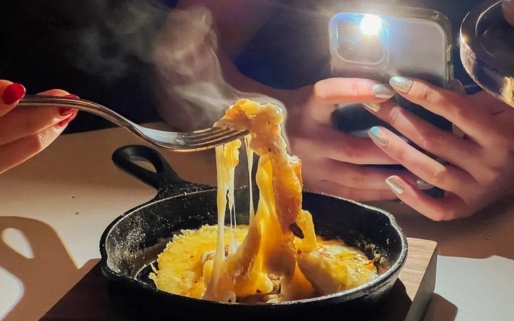 Đưa thông tin sai sự thật về sản phẩm, dịch vụ, người tiêu dùng phải bồi thường