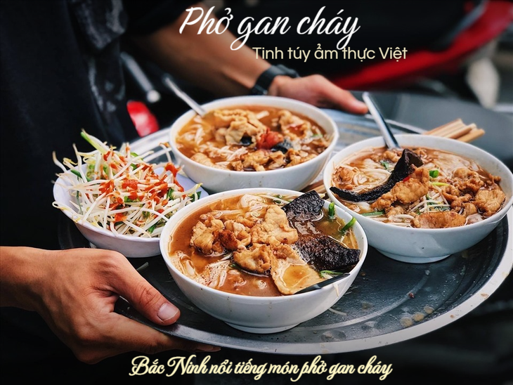 Món phở gan cháy, đặc sản "độc lạ" ở Bắc Ninh - Ảnh 1.