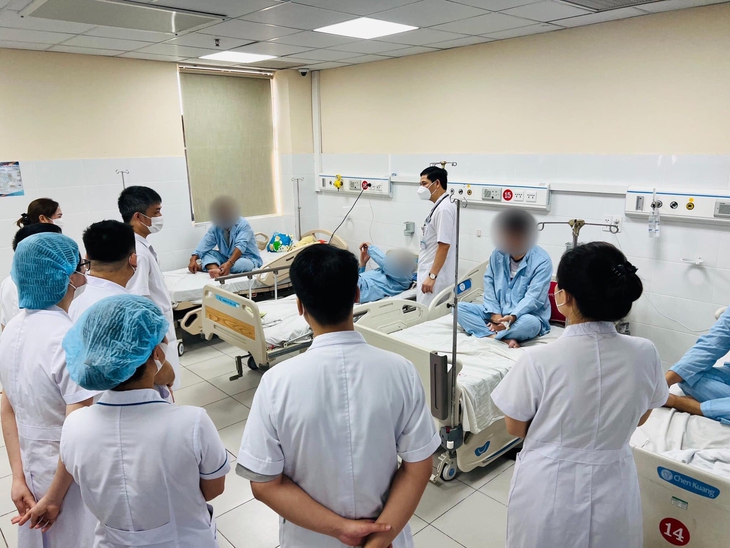 Ăn trứng cá sấu hỏa tiễn, 6 người đàn ông phải nhập viện cấp cứu - Ảnh 3.