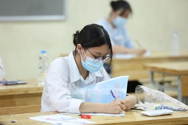 Tăng cường phối hợp tổ chức Kỳ thi tốt nghiệp THPT và tuyển sinh đại học - Ảnh 1.