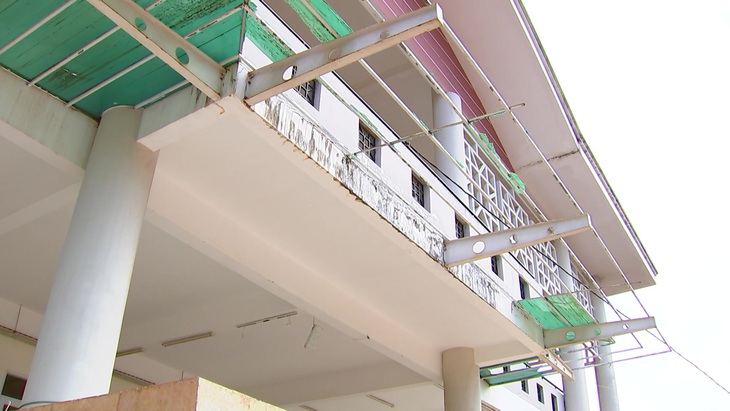 Trung tâm hoạt động thanh thiếu niên Đắk Lắk gần 62 tỉ đồng hoang phế - Ảnh 4.