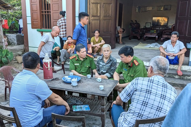 Đau lòng: Mẹ đẻ phát hiện hai con đuối nước dưới khe suối gần nhà - Ảnh 1. Đau lòng: Mẹ đẻ phát hiện hai con đuối nước dưới khe suối gần nhà - Ảnh 1.