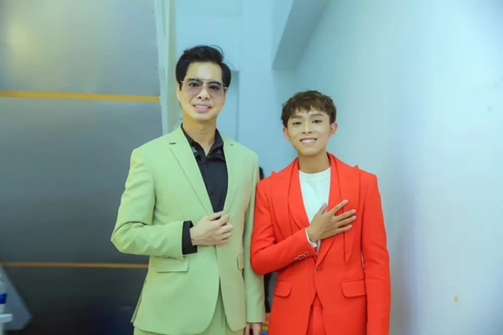 Hồ Văn Cường tròn 20 tuổi: Fan 'bạo tay' tặng tiền khủng, kín tiếng chuyện mua nhà, xe - Ảnh 2.