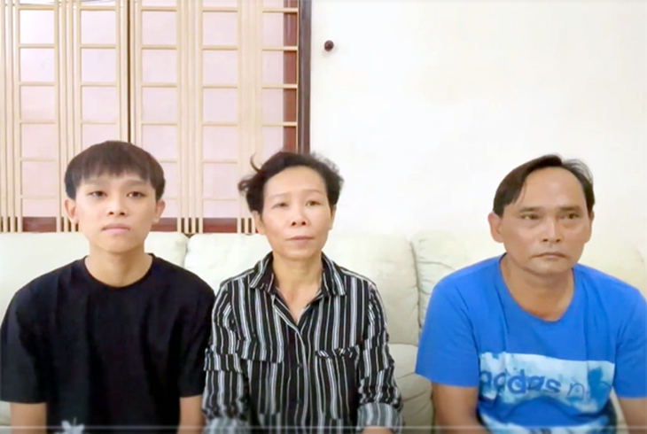 Hồ Văn Cường tròn 20 tuổi: Fan 'bạo tay' tặng tiền khủng, kín tiếng chuyện mua nhà, xe - Ảnh 6.
