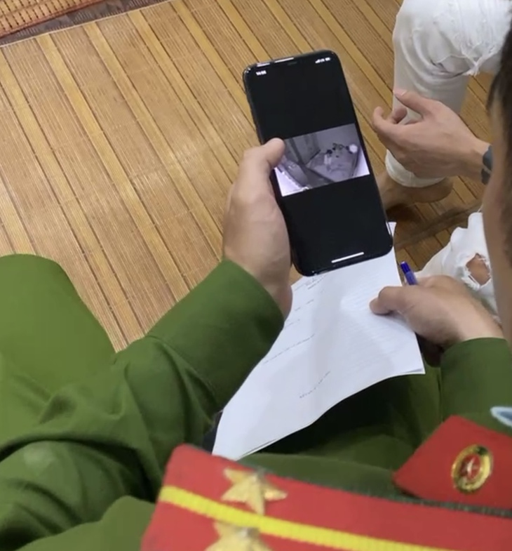 Xác minh clip nữ bảo mẫu nghi bạo hành cháu bé 1 tháng tuổi gây phẫn nộ - Ảnh 3.