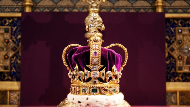 Vương miện Vua Charles III đội trong lễ đăng quang có gì đặc biệt? - Ảnh 4. Vương miện Vua Charles III đội trong lễ đăng quang có gì đặc biệt? - Ảnh 4.