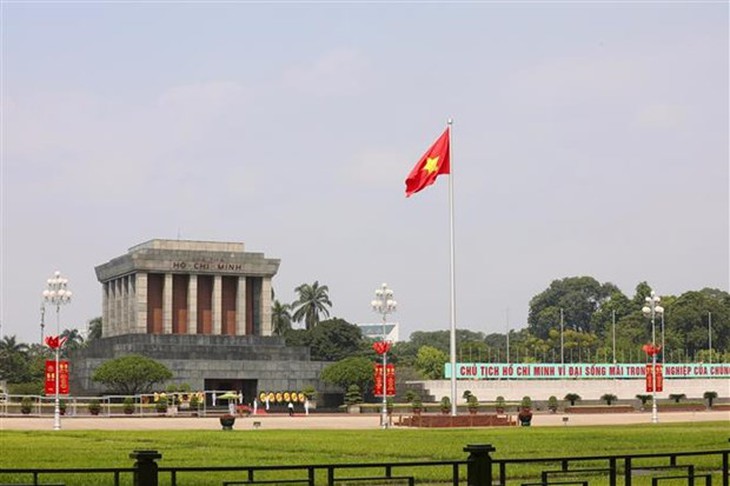 Tổ chức lễ viếng Chủ tịch Hồ Chí Minh vào ngày 19/5 - Ảnh 1. Tổ chức lễ viếng Chủ tịch Hồ Chí Minh vào ngày 19/5 - Ảnh 1.