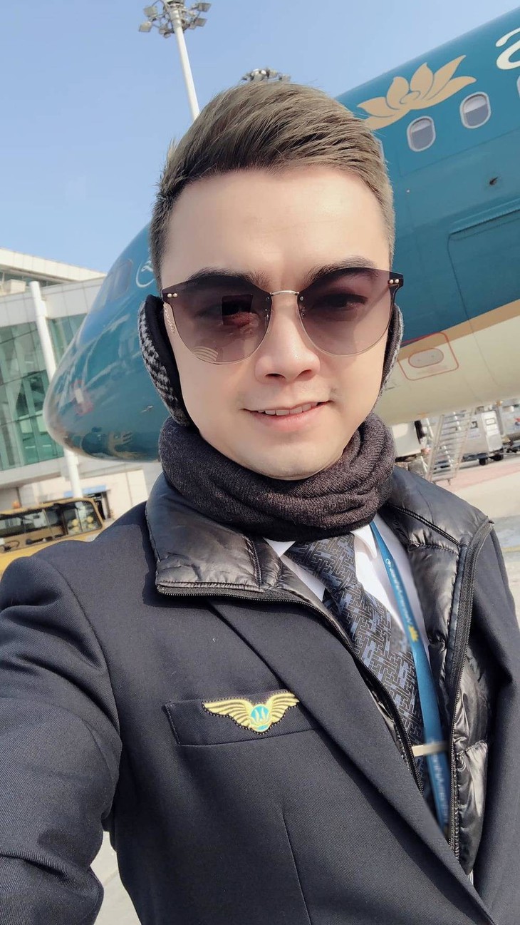 'Soái ca' hàng không Hà Duy: Sao nhí nổi tiếng một thời, chuyện tình cảm từng khiến nhiều người tiếc nuối - Ảnh 4. 'Soái ca' hàng không Hà Duy: Sao nhí nổi tiếng một thời, chuyện tình cảm từng khiến nhiều người tiếc nuối - Ảnh 4.