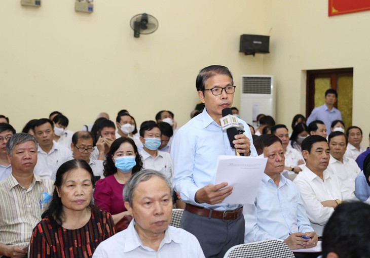 Bí thư Thành ủy Hà Nội: Dự án khu đô thị phải xây dựng trường học, bệnh viện trước mới xây nhà - Ảnh 2.