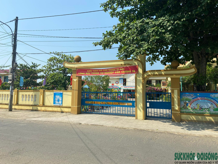 Kinh hãi phát hiện đỉa trong bình nước cung cấp cho trường mầm non - Ảnh 3. Kinh hãi phát hiện đỉa trong bình nước cung cấp cho trường mầm non - Ảnh 3.