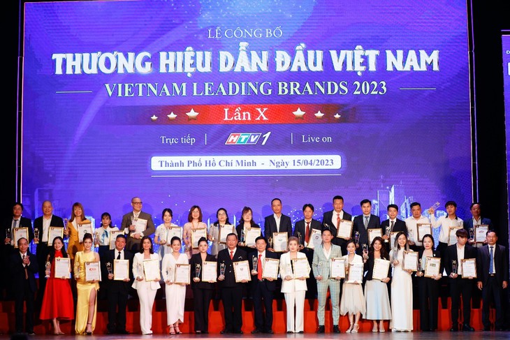 Sản phẩm hỗ trợ giảm cân sáng giá trong top 10 Thương hiệu Dẫn đầu Việt Nam - Ảnh 1.