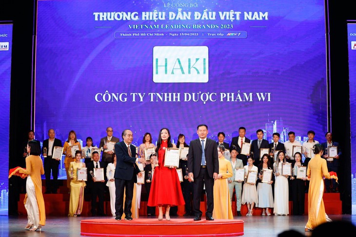 Sản phẩm hỗ trợ giảm cân sáng giá trong top 10 Thương hiệu Dẫn đầu Việt Nam - Ảnh 2.