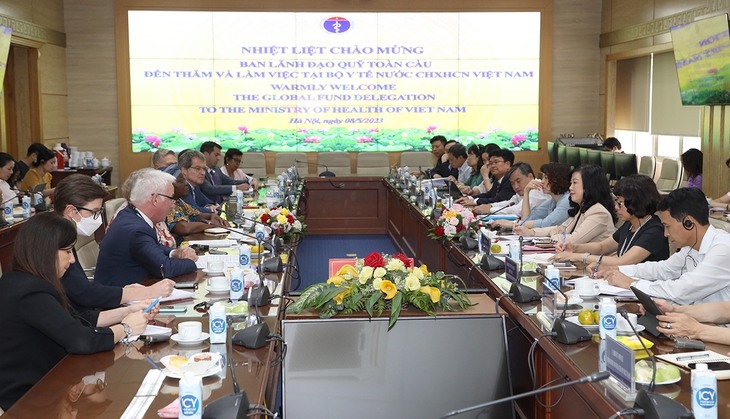 Bộ trưởng Bộ Y tế Đào Hồng Lan tiếp Ban Lãnh đạo Hội đồng điều hành Quỹ Toàn cầu - Ảnh 1.