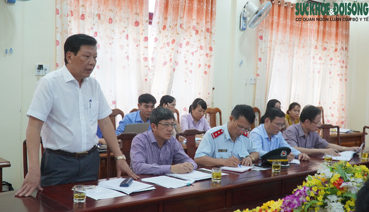 Vụ đỉa trong bình nước còn nguyên tem cấp cho trường mầm non: Nghi vấn bị chơi xấu ? - Ảnh 3. Vụ đỉa trong bình nước còn nguyên tem cấp cho trường mầm non: Nghi vấn bị chơi xấu ? - Ảnh 3.