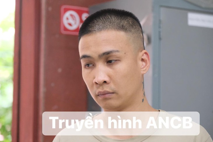 Khởi tố đối tượng vi phạm nồng độ cồn tông CSGT bị thương - Ảnh 1. Khởi tố đối tượng vi phạm nồng độ cồn tông CSGT bị thương - Ảnh 1.