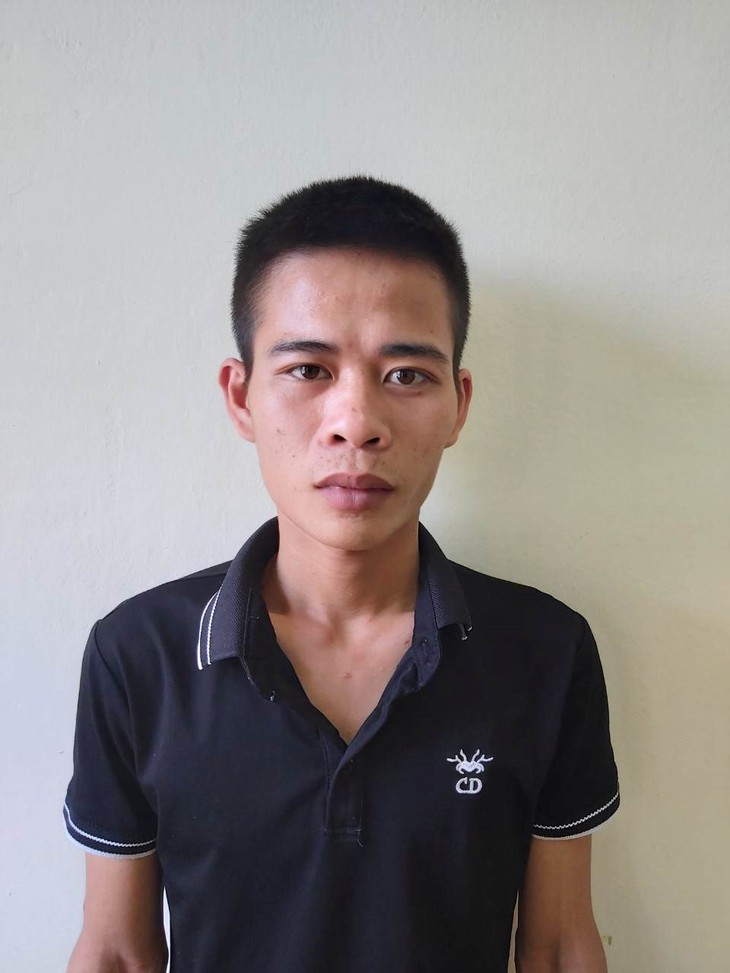 Lùi xe thiếu quan sát khiến hai người thương vong - Ảnh 1. Lùi xe thiếu quan sát khiến hai người thương vong - Ảnh 1.