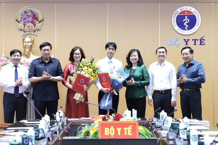 Bộ Y tế điều động, bổ nhiệm 2 Lãnh đạo Cục Quản lý môi trường y tế - Ảnh 1.