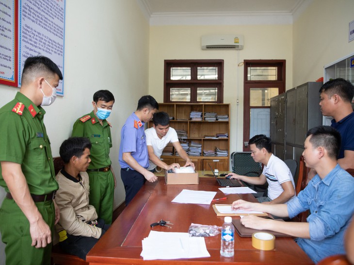 Bắt đối tượng nước ngoài vận chuyển heroin vào Việt Nam - Ảnh 2. Bắt đối tượng nước ngoài vận chuyển heroin vào Việt Nam - Ảnh 2.