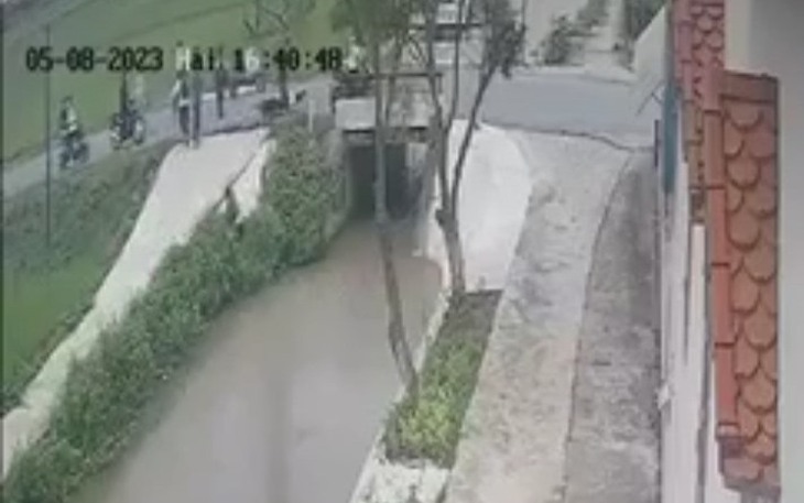 Hé lộ nguyên nhân vụ nam sinh lớp 11 bị đâm tử vong trên đường đi học về